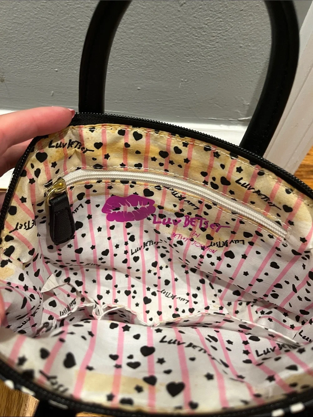 Betsey Johnson Black Heart 'Luv' Print Unicorn Applique Satchel